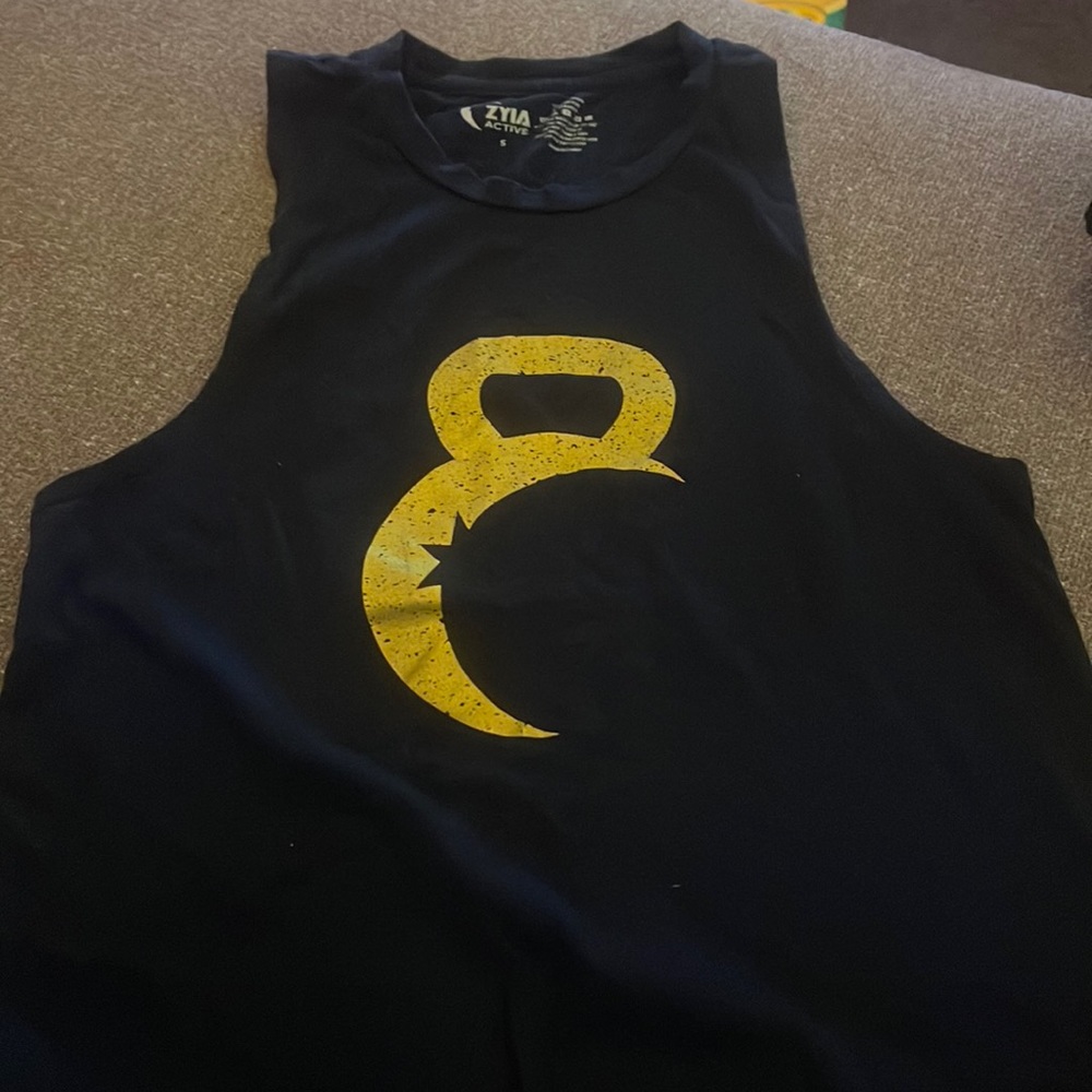 Zyia kettlebell tank